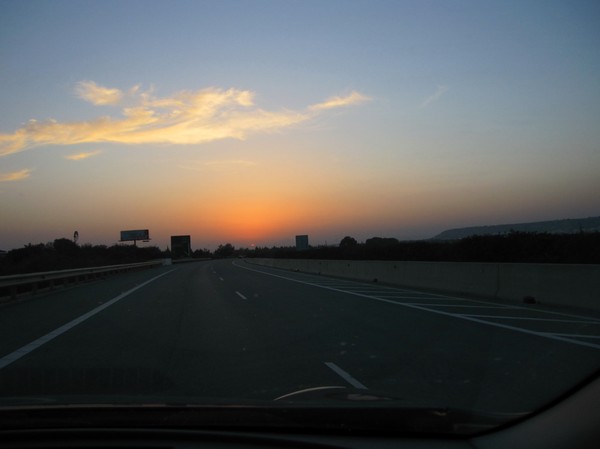 Solnedgång under min resa hem till Pafos från Agia Napa.