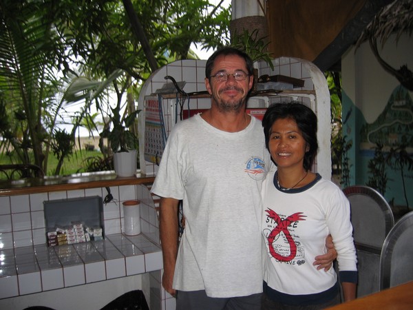 Francis och Zenaida, ägare av Bermuda beach resort, Sugar beach.