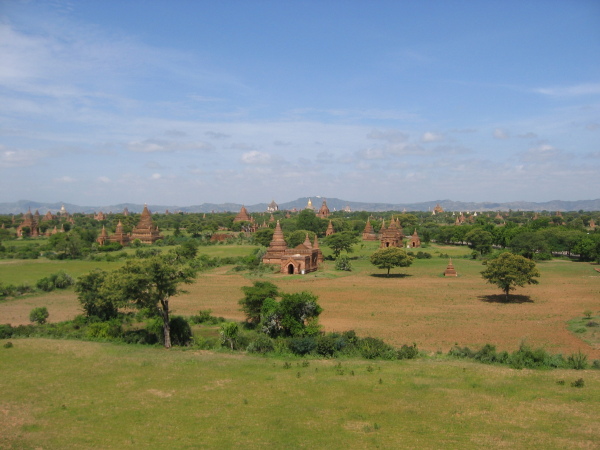 En del av tempelslätten, Bagan.