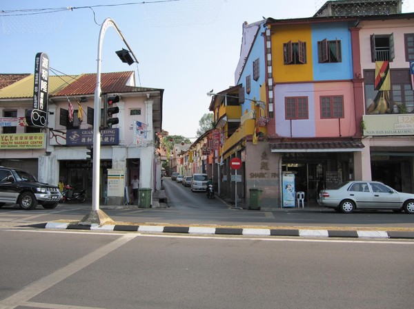 Exempel på smal gata i Kuching.