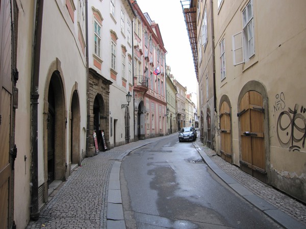 Gamla staden i Prag, en söndag morgon, sommaren 2010.