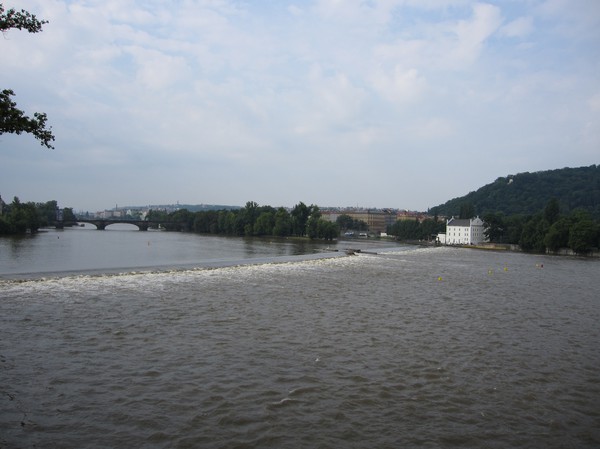 Bild från Charles Bridge i riktning söderut.