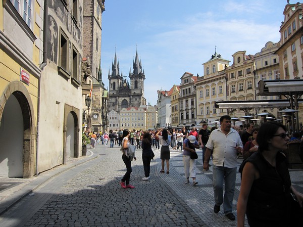 Gamla staden i Prag, en söndag eftermiddag, sommaren 2010.