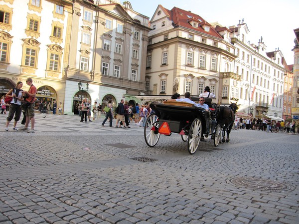 Gamla staden i Prag, en söndag eftermiddag, sommaren 2010.