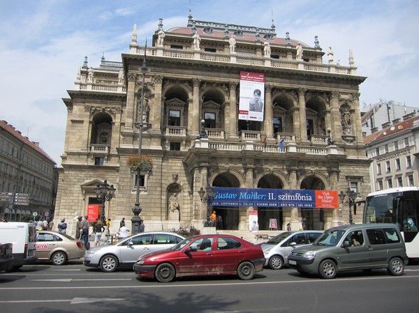 Hungarian state opera house. Mycket fint både in- och utvändigt.