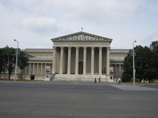 Museum of Fine Arts vid Hősök tere.