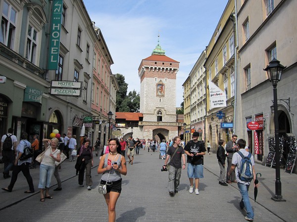 Florian Gate i gamla staden, Krakow.