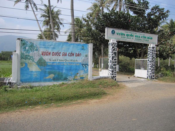 Entrén till Con Dao National Park headquarter.