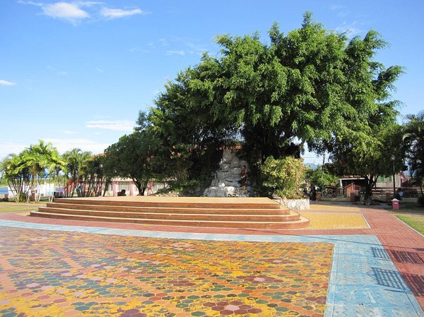 Town Plaza, Cateel.