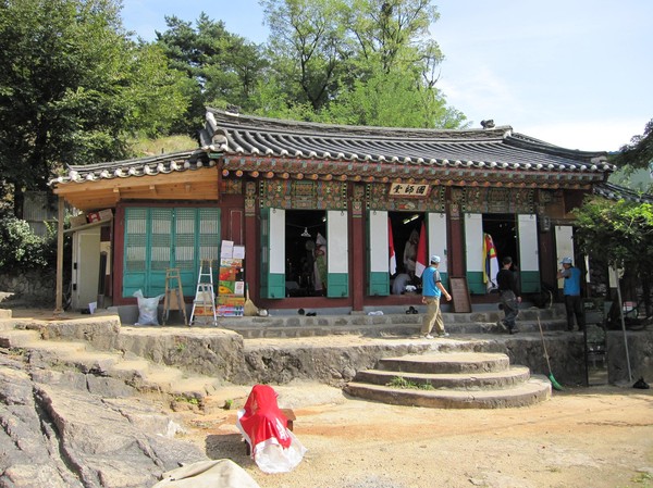 Shamanist tempel, Mount Ingwansan.