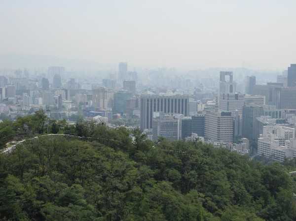 Ett försök att fånga en del av Seoul Metropolitan Area. Det var inte så lätt! Kanske försöker på nytt imorgon igen!