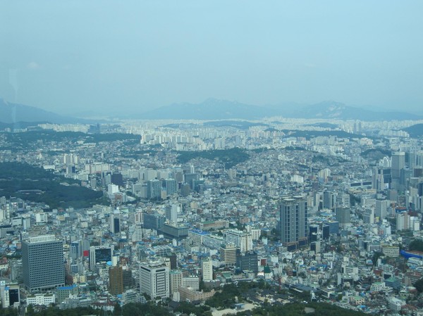 Vy från N Seoul Tower.