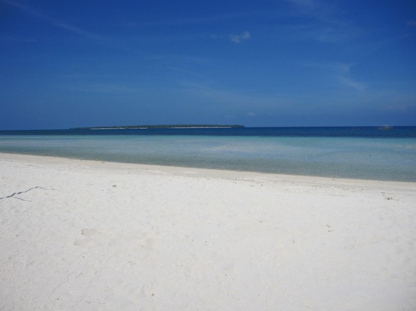 Det är svårt att få nog av stränderna här på Bantayan island.