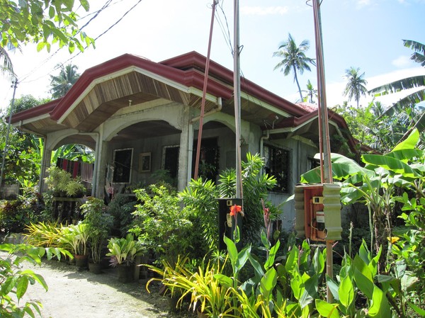 Huset jag bor i just nu på Siquijor.