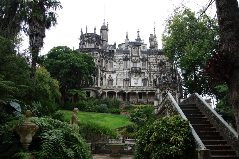 Quinta da Regaleira i historiska Sintra, Portugal.