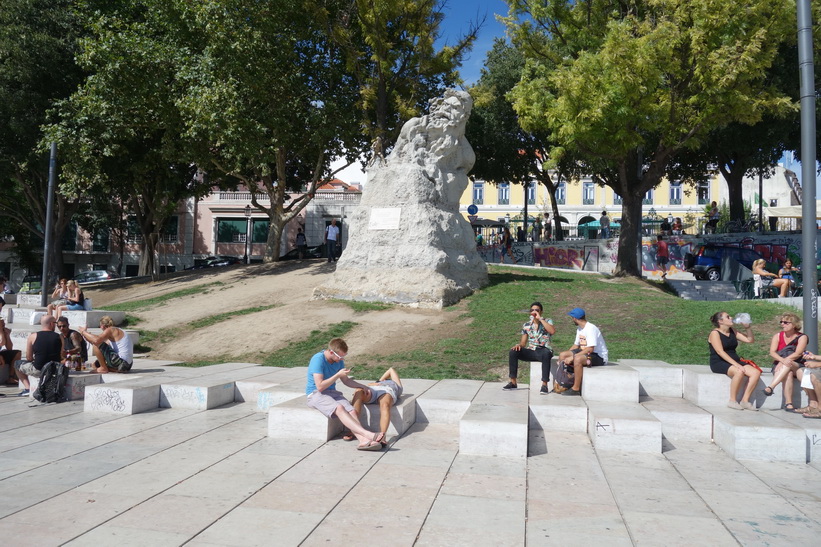 Miradouro de Santa Catarina (här röktes det en och en annan joint), Lissabon.