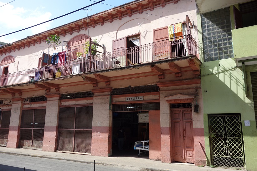 Gatuscen i Chinatown, Casco Viejo, Panama city.