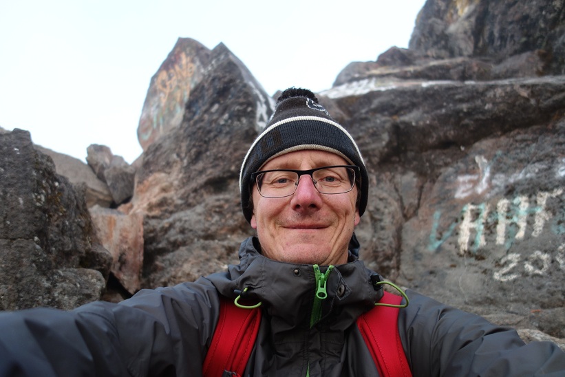 Stefan uppe på toppen av Volcán Barú.