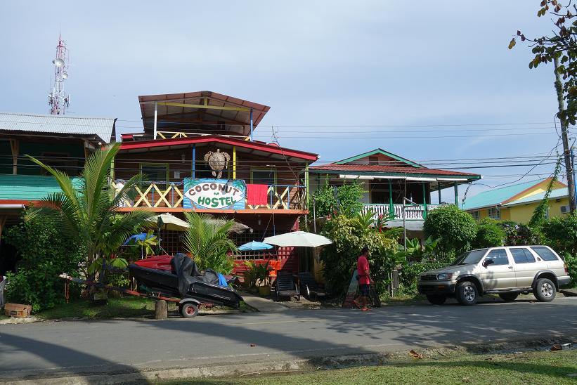 Typiskt hostel i Bocas Town, Bocas del Toro.