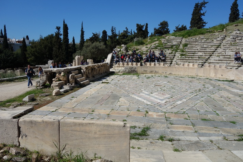 Dionysosteatern, Aten.