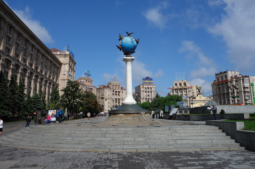 Självständighetstorget (Majdan Nezalezjnosti) i Kyiv.