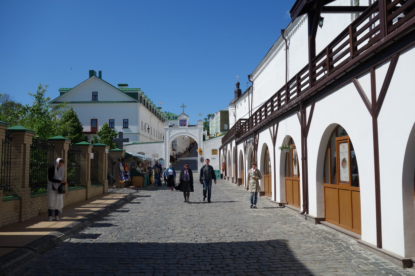 På promenad i Kievo-Petjerskaja lavra, Kyiv.