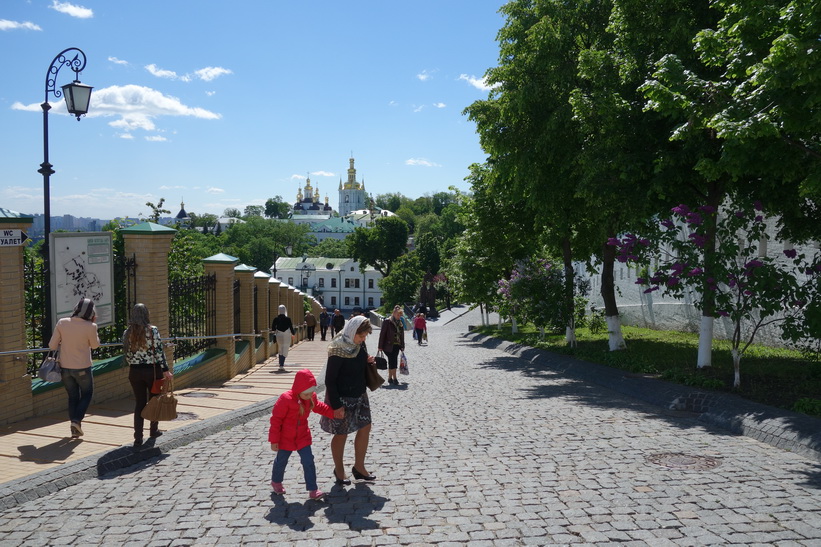 På promenad i Kievo-Petjerskaja lavra, Kyiv.