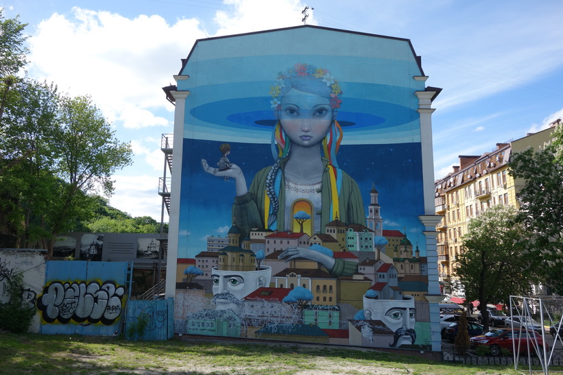 Fantastisk väggmålning, Andriyivski uzviz, Kyiv.