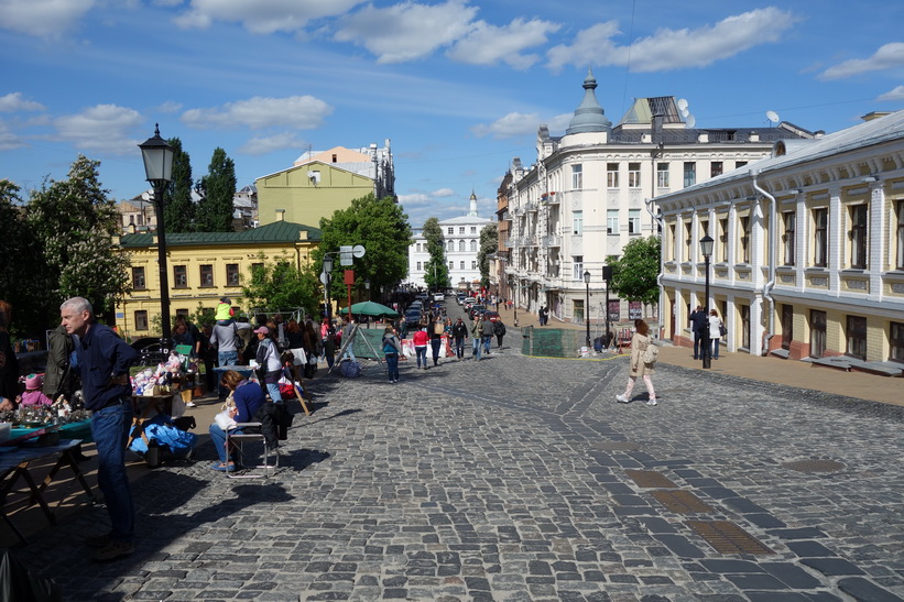 Gatuscen längs Andriyivski uzviz, Kyiv.