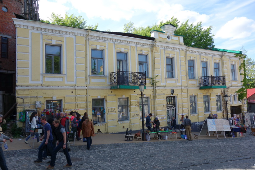 Gatuscen längs Andriyivski uzviz, Kyiv.