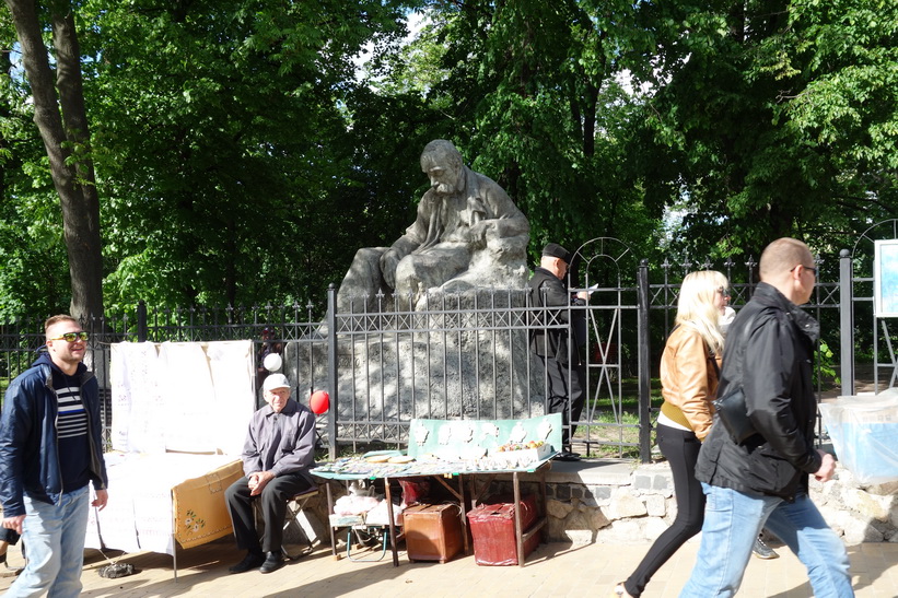 Gatuscen längs Andriyivski uzviz, Kyiv.