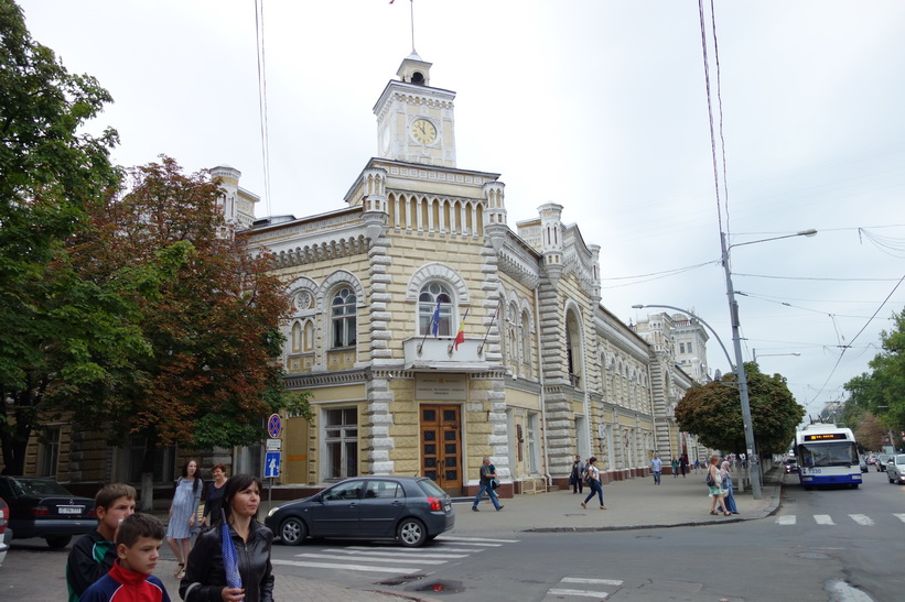 Gatuscen i centrala Chișinău.