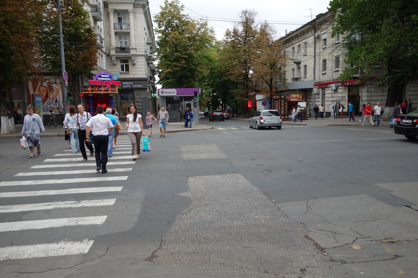 Gatuscen i centrala Chișinău.