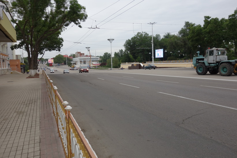 Strada 25 Octombrie i västlig riktning, Tiraspol.