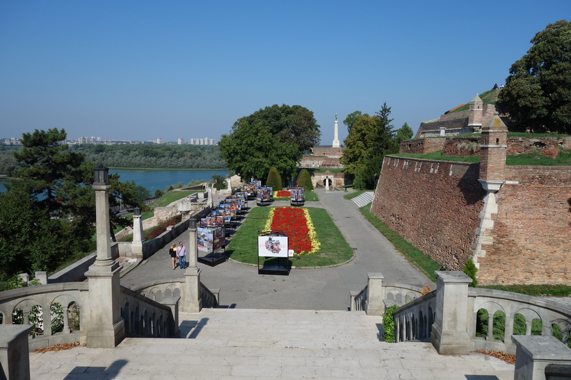 Fortet i Belgrad, notera den massiva muren.