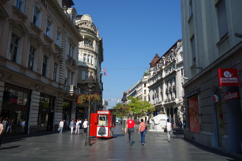 Knez Mihailova, gågatan i Belgrad.