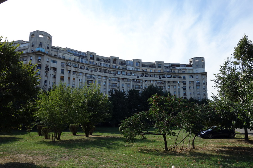 Byggnad i kvarteret vid presidentpalatset, Bukarest.