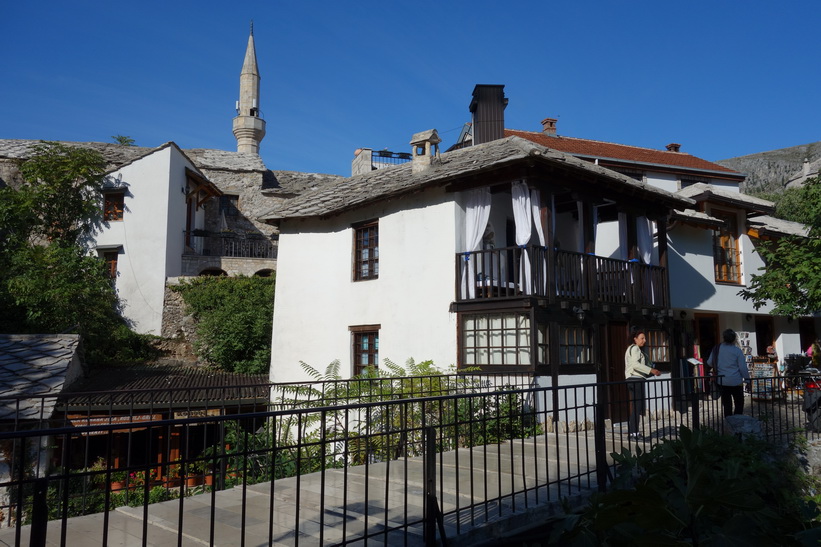 Utsikt från den fina restaurangen Hindin Han, Stari grad (gamla staden) Mostar.