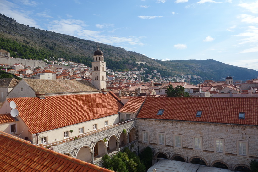 Promenaden på ringmuren i Dubrovnik.