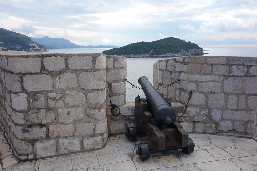 Promenaden på ringmuren i Dubrovnik.