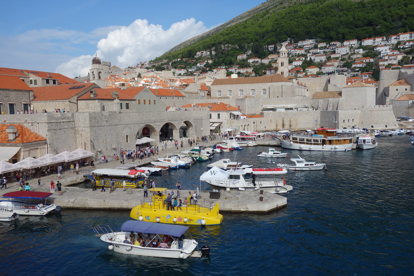 Promenaden på ringmuren i Dubrovnik.