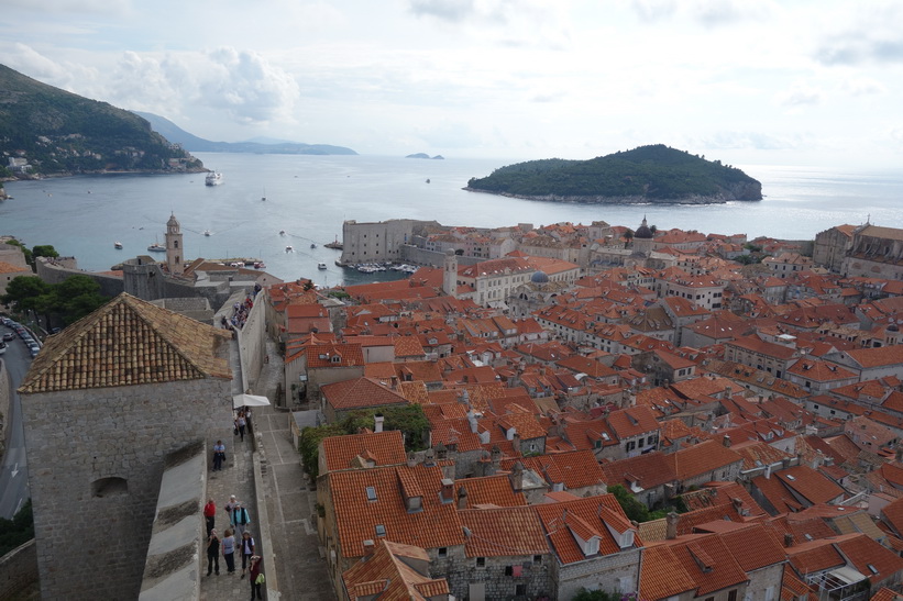 Promenaden på ringmuren i Dubrovnik.