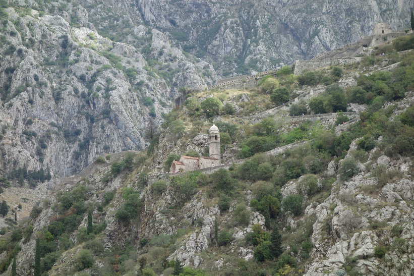 The Church of Our Lady of Remedy på St John's mountain, Kotor.