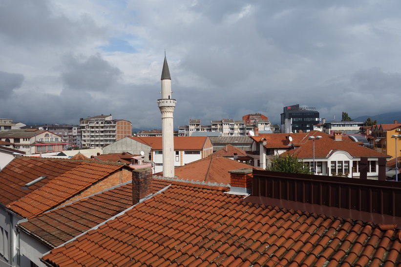 Utsikten från min balkong över centrala Ohrid.