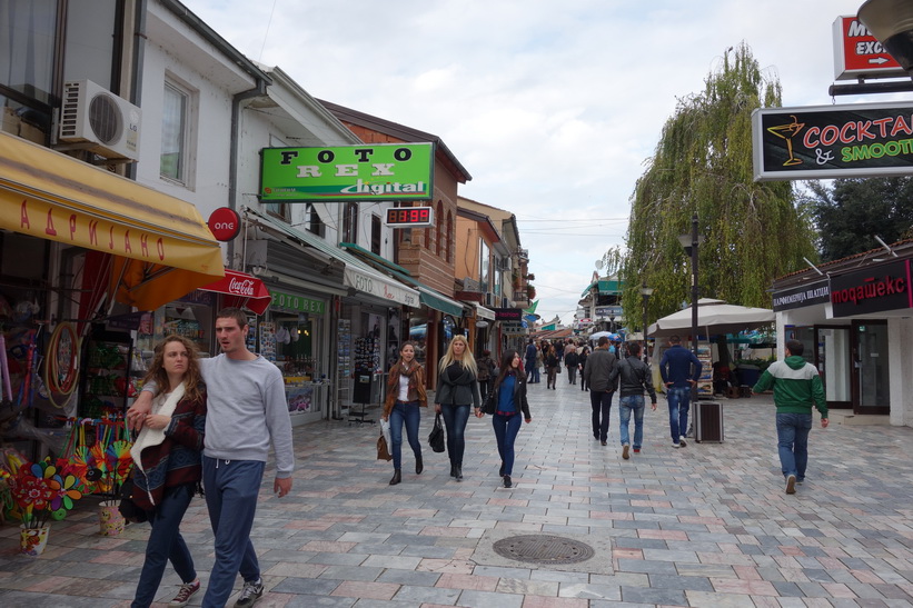 Gågatan i centrala Ohrid.