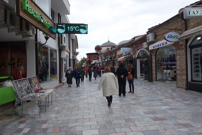 Gågatan i centrala Ohrid.