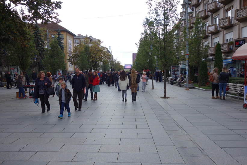 Mother Teresa Boulevard, Pristina.