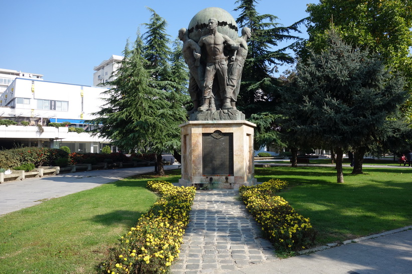 Monument i centrala Skopje.