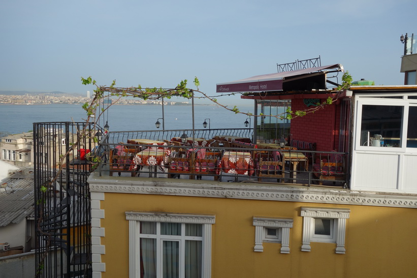 Utsikten från terassen på Marmara guesthouse, Sultanahmet, Istanbul.