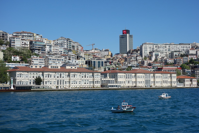 Mimar Sinan Güzel Sanatlar Üniversitesi i sikte, Bosporen-turen, Istanbul.